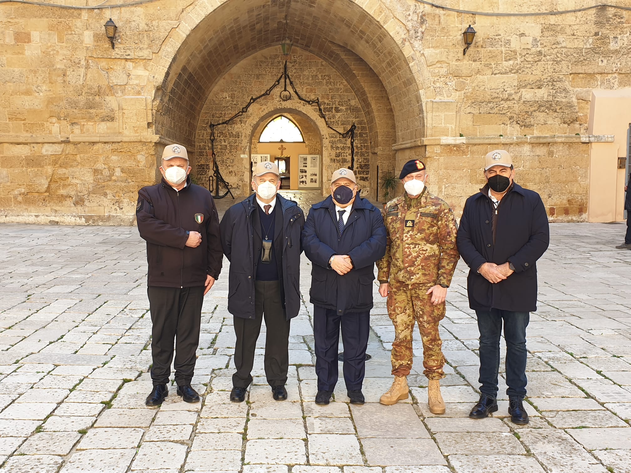 A Brindisi il presidente Manfredi e una delegazione dello staff azzurro in visita alla Brigata San Marco